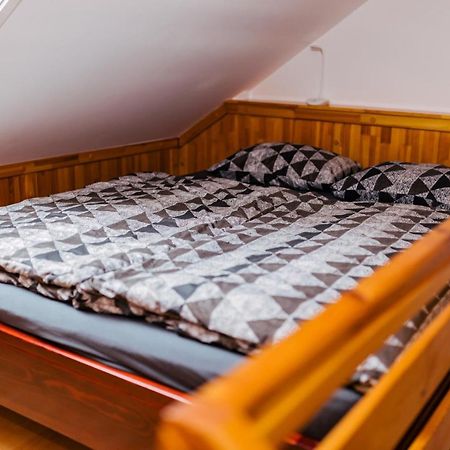 Niki Apartman Gyula Zewnętrze zdjęcie