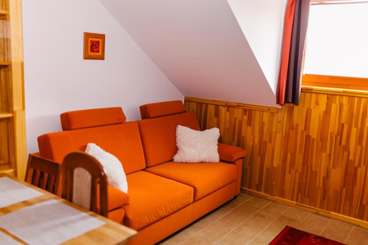 Niki Apartman Gyula Zewnętrze zdjęcie